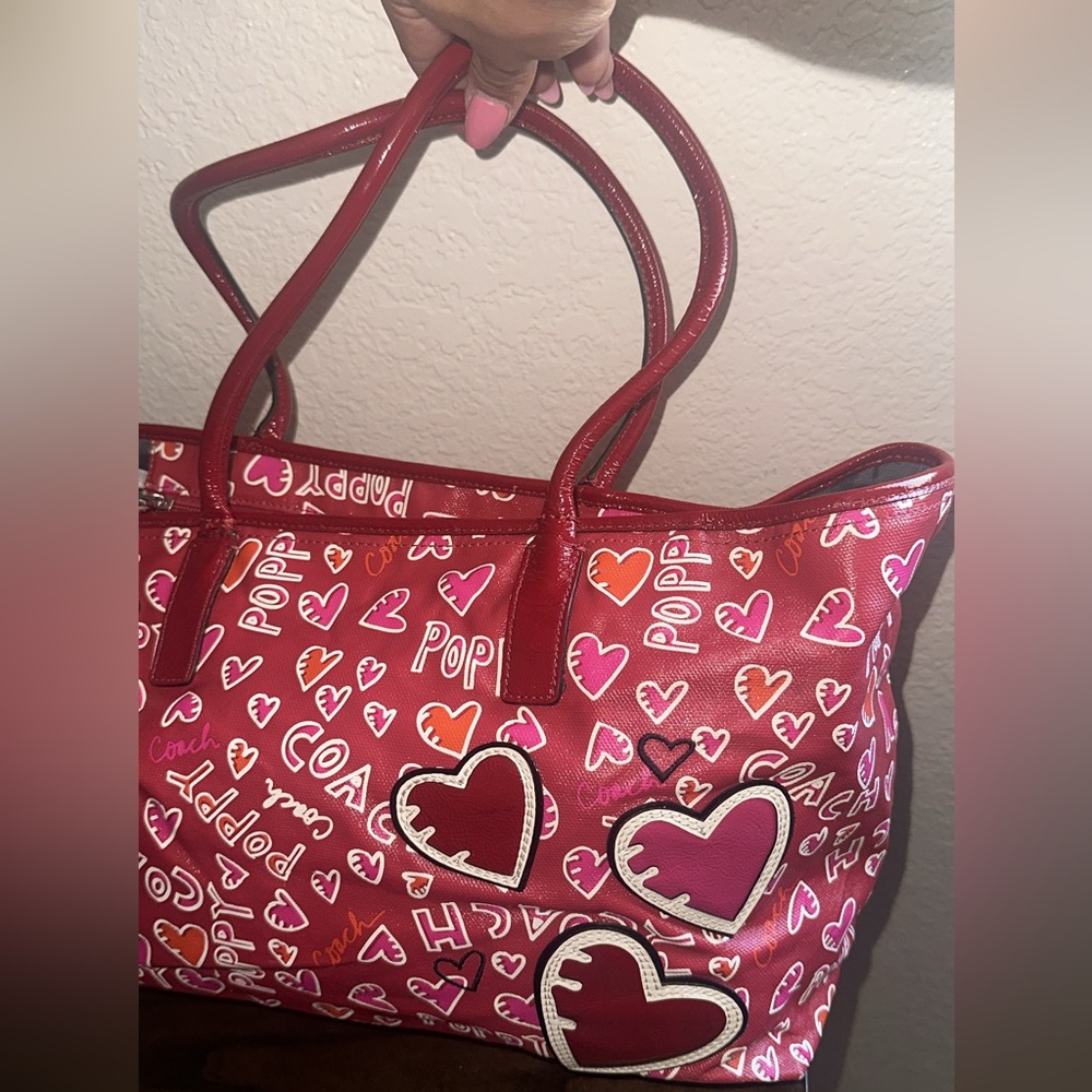 Coach Poppy Red Grafitti Heart Print Tote Bag - Picture 2 of 9